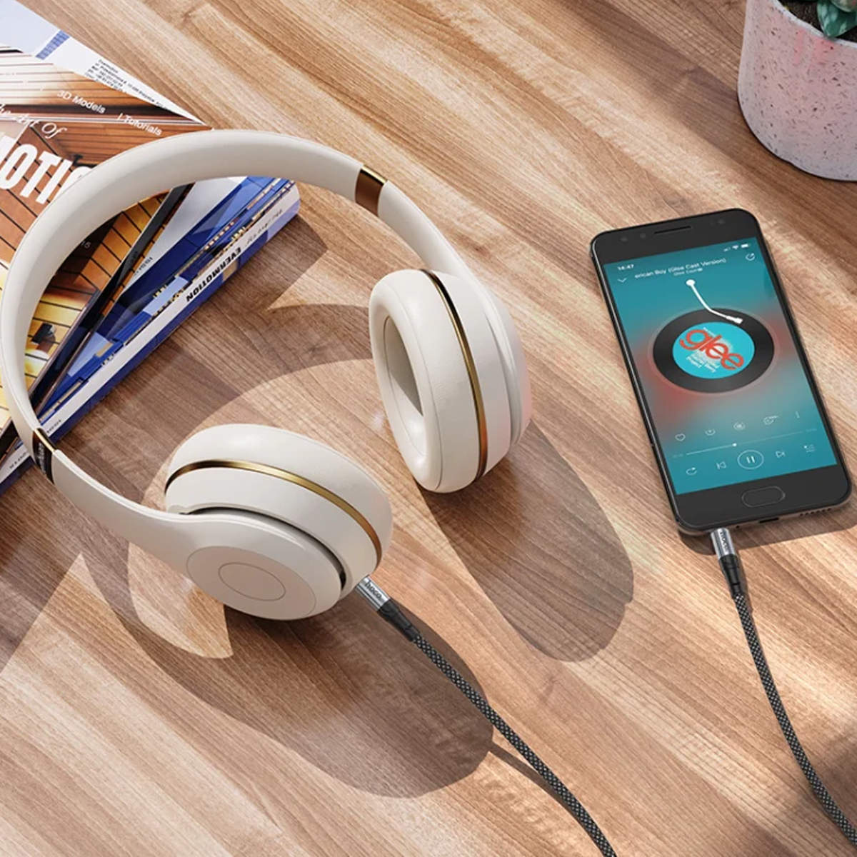 Cable auxiliar para iPhone Hoco UPA